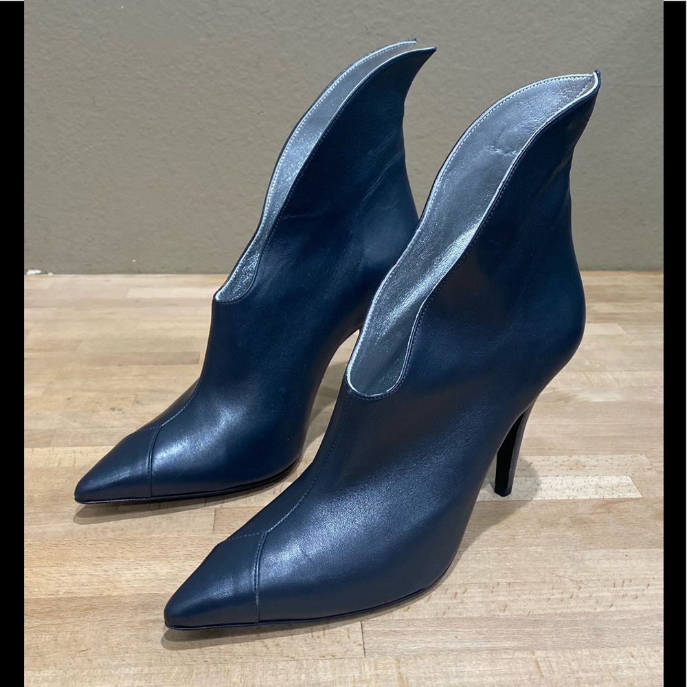 Vivia womens 6.5 leather heeled Spilt Back Bootie Gray pointy toes Dark Gary 37